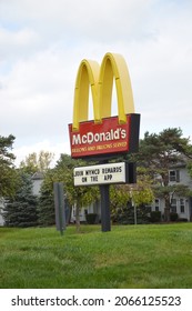 Columbus, Ohio, USA - October 23, 2021: McDonald's A Franchise Fast Food Restaurant's Sign Advertising Their Rewards Program In Worthington, Ohio Is One Of The More Than 18,000 Locations In The USA.