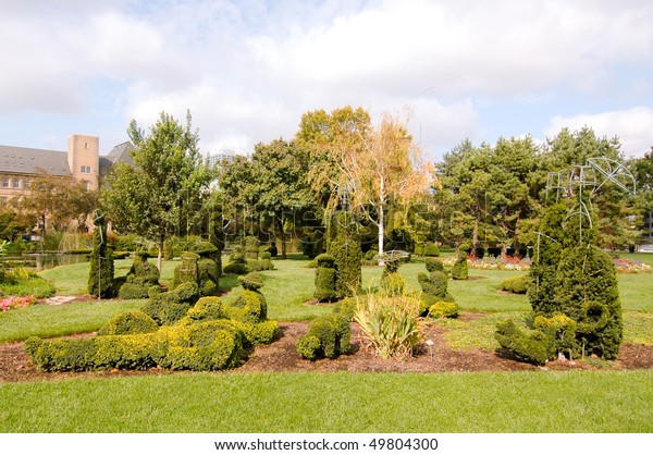 Columbus Topiary Garden Version Sunday Afternoon Stock Photo Edit