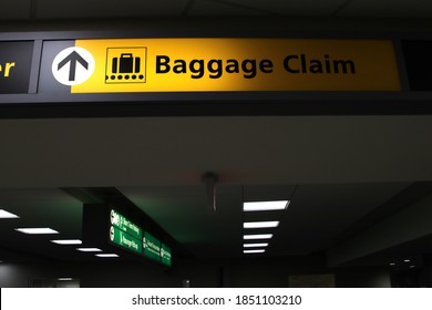 Columbus,Ohio October 31, 2020
Baggage Claim Short Term Parking Signage At John Glenn Airport.