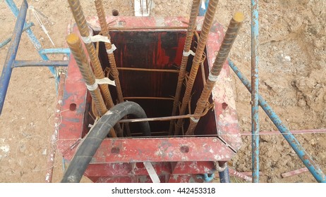 column-concrete-formwork-ready-casting-vibrator-stock-photo-442453318