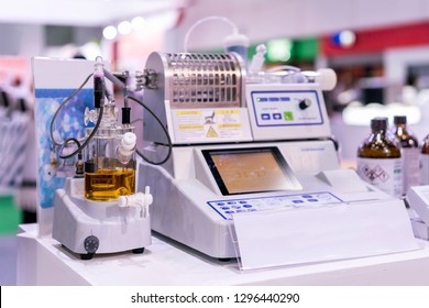 Coluometric Titration Device Of Lab For Analysis Electrolysis Reaction To Find Concentration Of Butter Sugar Cheese Paper & Petroleum In Water Sample For Industrial Food Science Beverage Cosmetics Etc