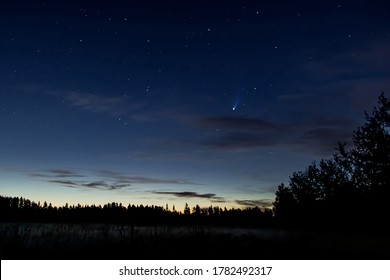 空 飛行機雲 Images Stock Photos Vectors Shutterstock