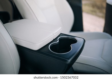 Comfortable Car Cup Holder For Rear Seats Row