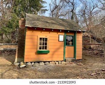 Commack, NY, USA, 3.5.22 - A Historical Playhouse Called The Hoyt Family Playhouse. This Play Area Has A Real Fireplace Built In And Is Made Of Wood.