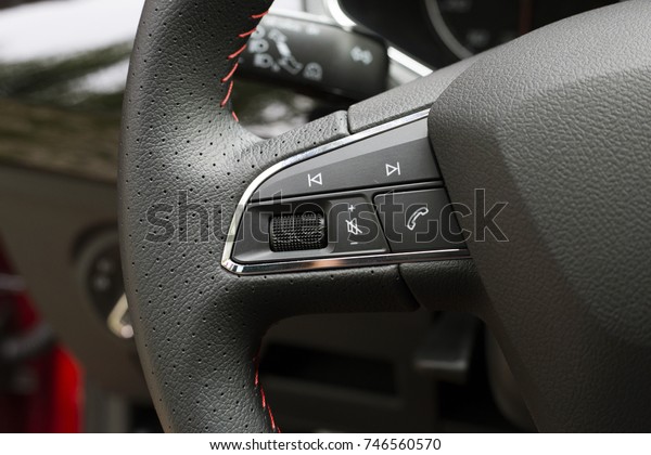 Commands on car steering\
wheel