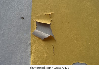 Common causes that make wall paint peel off are usually due to damp and wet walls