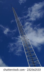 Communication pole with antenna - angle
