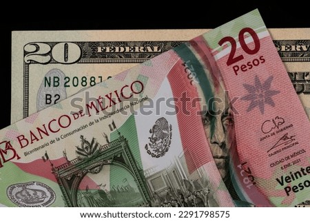 Comparison of 20 American dollars and 20 Mexican pesos bills