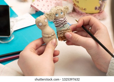 Comparison, handmade gift making.