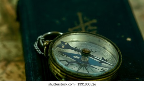 307 Bible compass Images, Stock Photos & Vectors | Shutterstock