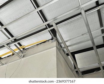 Components of the smooth plaster ceiling C-line structure under the roof