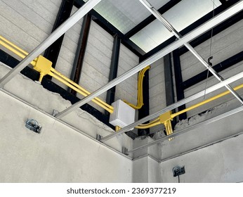 Components of the smooth plaster ceiling C-line structure under the roof