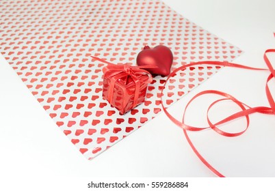 The composition of a gift for Valentine's Day