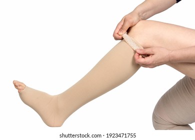 Compression Garments For The Treatment Of Lipoedema And Lymphoedema.Lymphedema Management: Wrapping Leg Using Multilayer Bandages To Control Lymphedema. Part Of Complete Decongestive Therapy (cdt