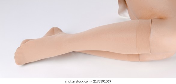 Compression Hosiery. Medical Compression stockings and tights for varicose veins and venouse therapy. Socks for man and women. Clinical compression knits. Comfort maternity tights for pregnant women.