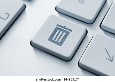 Computer Button On A Keyboard With Recycle Bin Icon Symbol