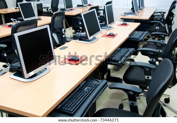 Computer\
classroom