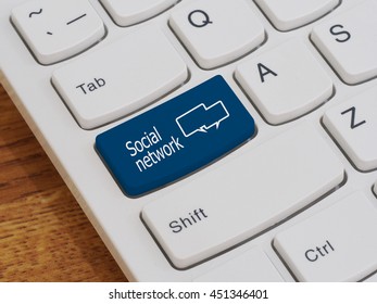 Computer keyboard button with Social network text