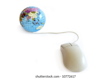 Computer mouse and globe