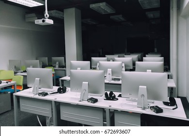 Computer Room, Computer Lab 