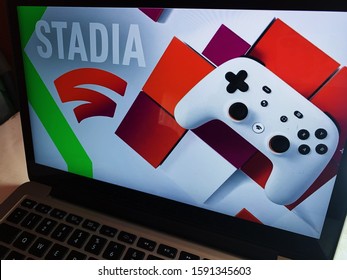 98 Stadia controller Images, Stock Photos & Vectors | Shutterstock