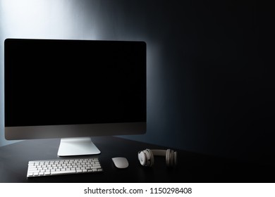computer Space in room