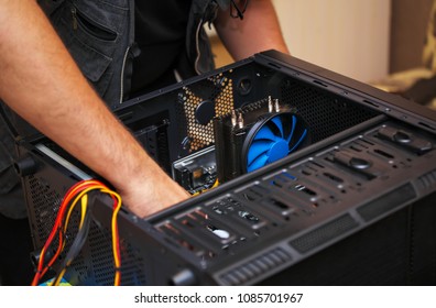 35,169 Build computer Images, Stock Photos & Vectors | Shutterstock