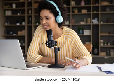 359 Black Girl Using Microphone Images, Stock Photos & Vectors 