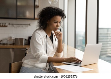 20,735 Black woman studying computer Images, Stock Photos & Vectors ...