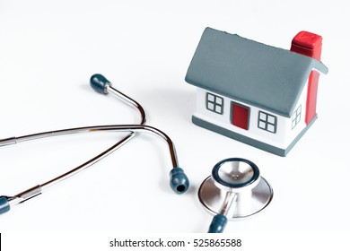 concept calling doctor to home check up