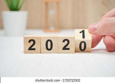 The Concept Of Changing The Year From 2020 To 2021 And The Results Of Operations. Close Up.