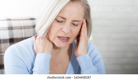 13,768 Neck pain headaches Images, Stock Photos & Vectors | Shutterstock