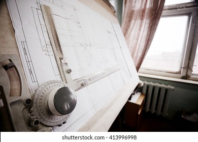 concept designer drawing engineer