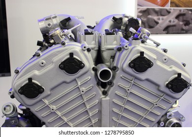 Concept power V 12 car engine motor on stand
