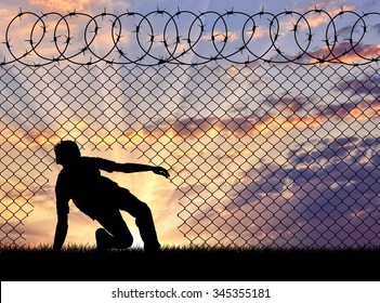 26,543 Hole in fence Images, Stock Photos & Vectors | Shutterstock