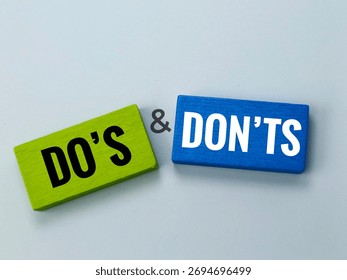 Do’s and Don’ts concept showing correct and wrong choices, business ethics, rules, guidelines, decision making and behavior principles illustration. 
