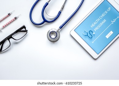 concept time health check up on white background top view - Shutterstock ID 610233725