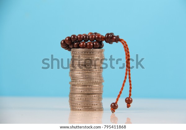  Conceptual photo for Islamic economy and\
financial with one hundred\
Malaysia.