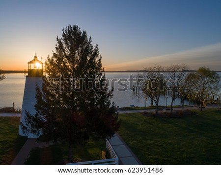 Concord Point Lighthouse, sun through the lens