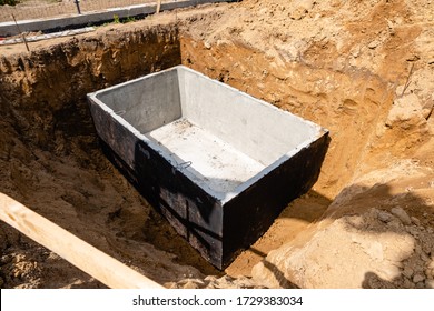 Concrete Rainwater Tank Embedded Underground