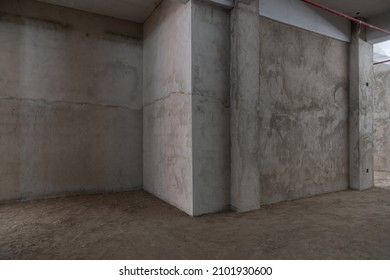 Concrete walls and pillars of the interior rough room