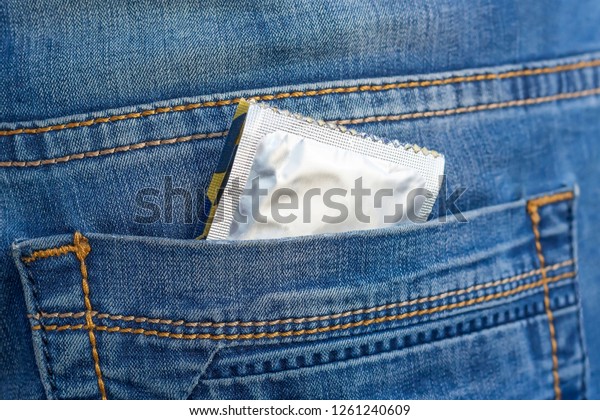 condom pocket yoga pants