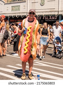 Coney Island, Brooklyn, New York, USA - July 4, 2022: Nathan's World Famous Hot Dog Eating Contest On Coney Island Boardwalk In Brooklyn