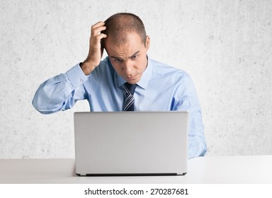 15,611 Confused man computer Images, Stock Photos & Vectors | Shutterstock