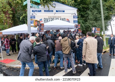 Congressman Lee Zeldin Thanks NYC Correction Officers' Benevolent Association For Endorsement For Governor At Rikers Island Sign On October 24, 2022