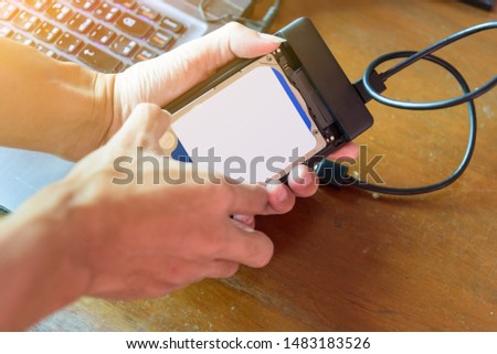 connect harddisk of notebook with External Box 2.5 SATA
