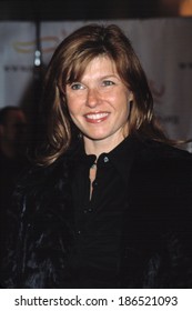 Connie Britton At Premiere Of THE SHIPPING NEWS, NY 12/17/2001