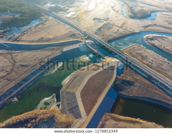 construction
of an automobile bridge, aerial
photography