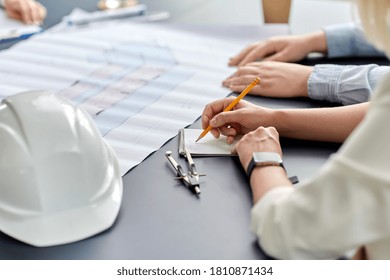 338 Buiding Workers Images, Stock Photos & Vectors | Shutterstock