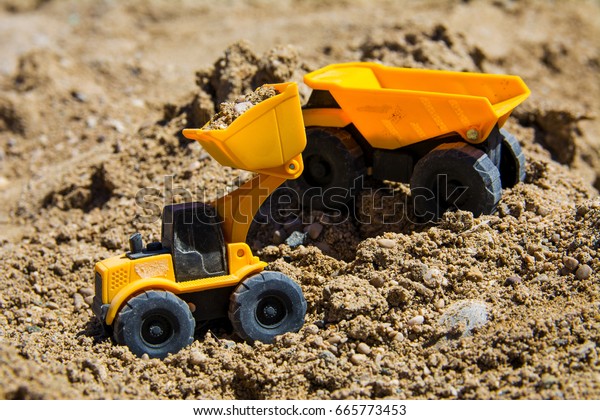 sand construction toys